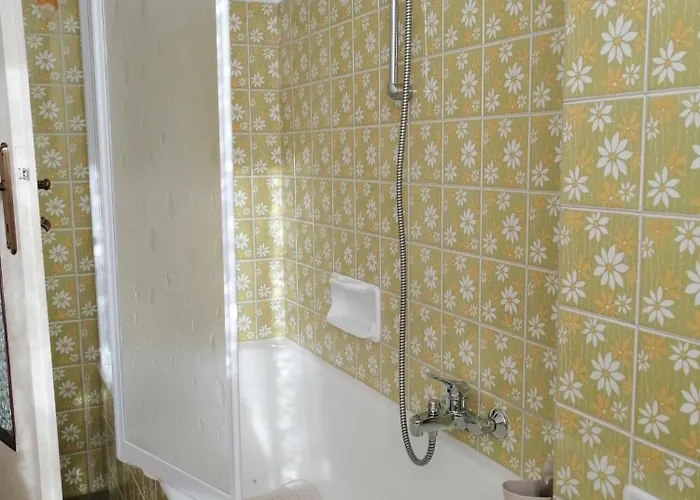 Casapiergiulia - - Di -parcheggio - Wifi Апартаменты Canzo