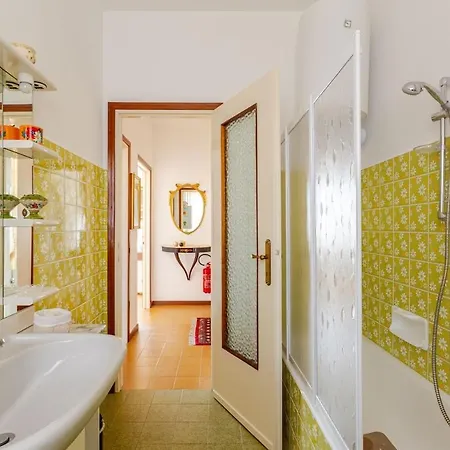 Casapiergiulia - - Di -parcheggio - Wifi Apartamento Canzo